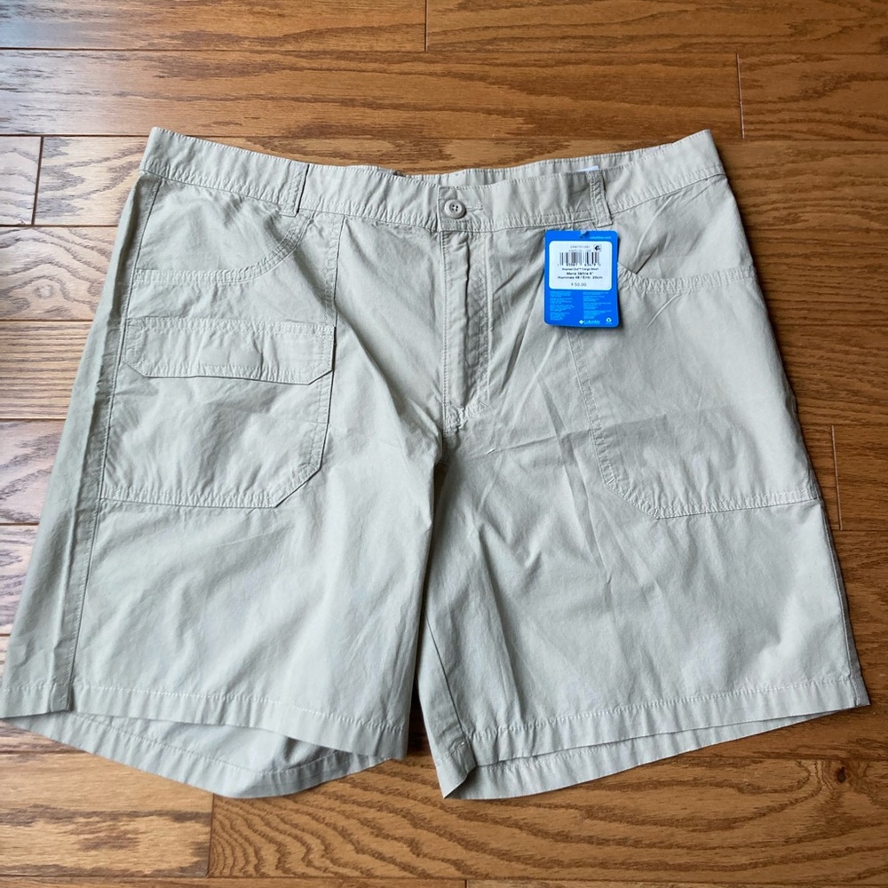 NWT Columbia Men’s Washed Out Cargo Short-Size 38” with 8” inseam- Light Khaki